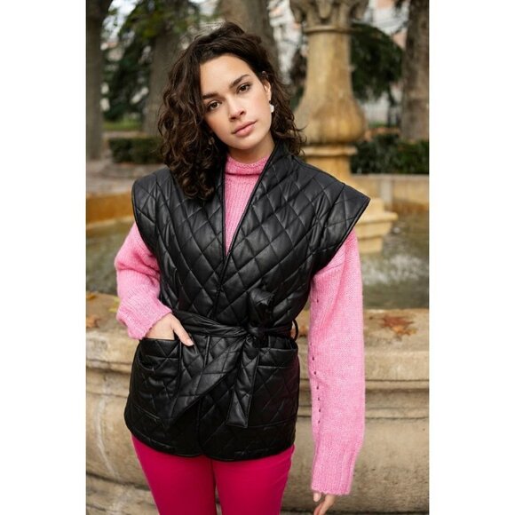 NWT ESQUALO Quilted Faux Leather Vest - Picture 1 of 7